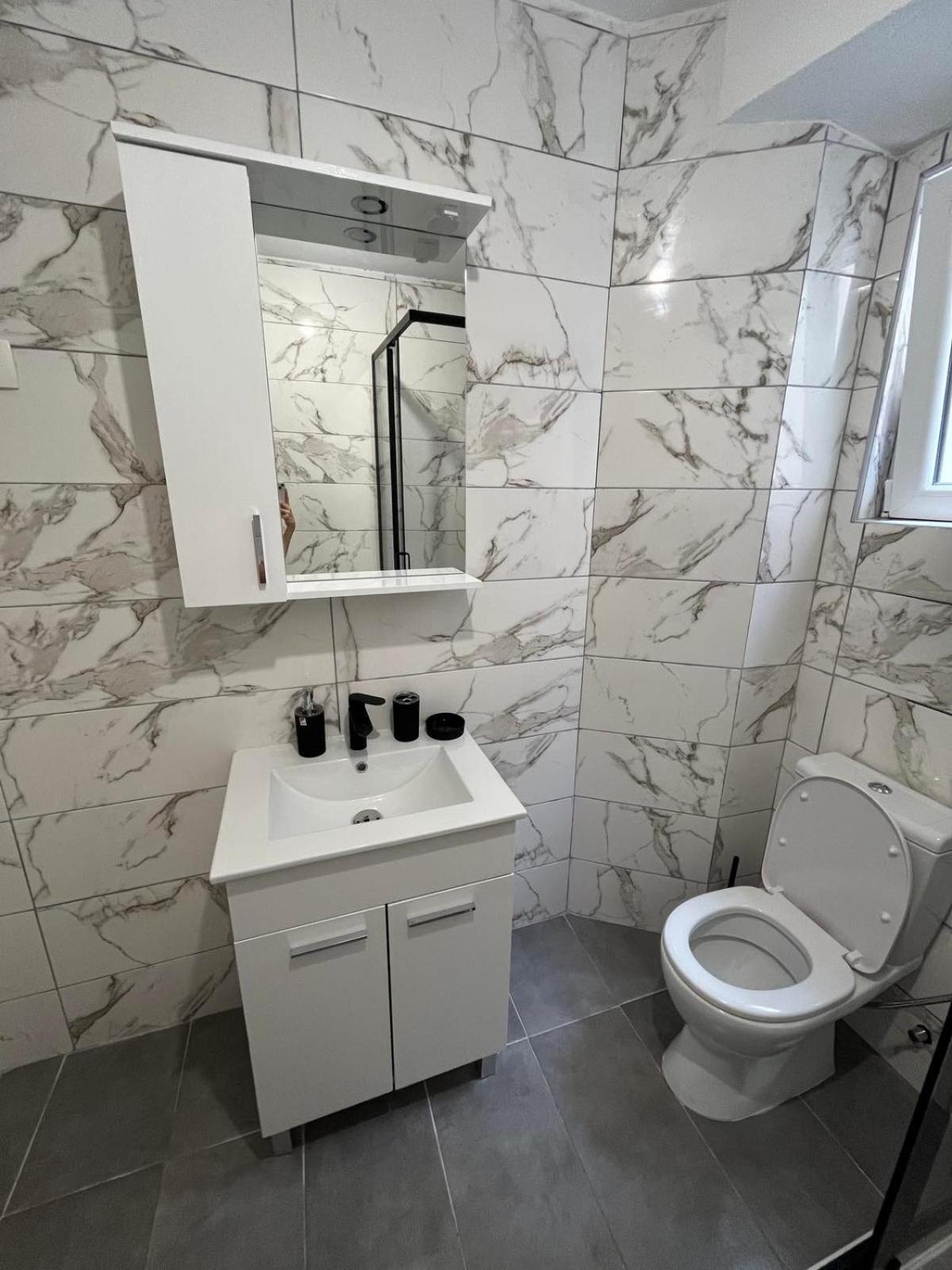 Nikolic Apartmani Bar Esterno foto